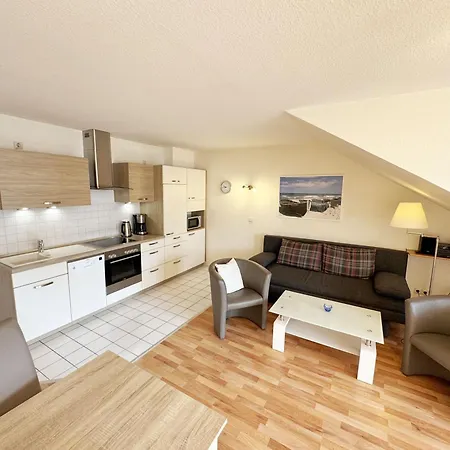 Haus Nicolai - 6 Mit Balkon Бабе