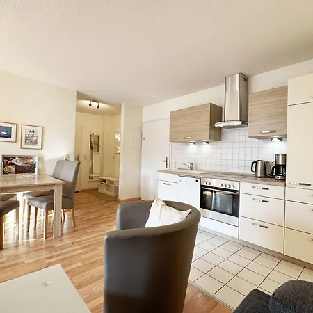 Haus Nicolai - 6 Mit Balkon Апартаменты *